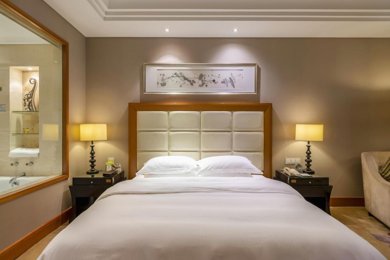 Hotel Wyndham Xinyang Downtown Exteriér fotografie