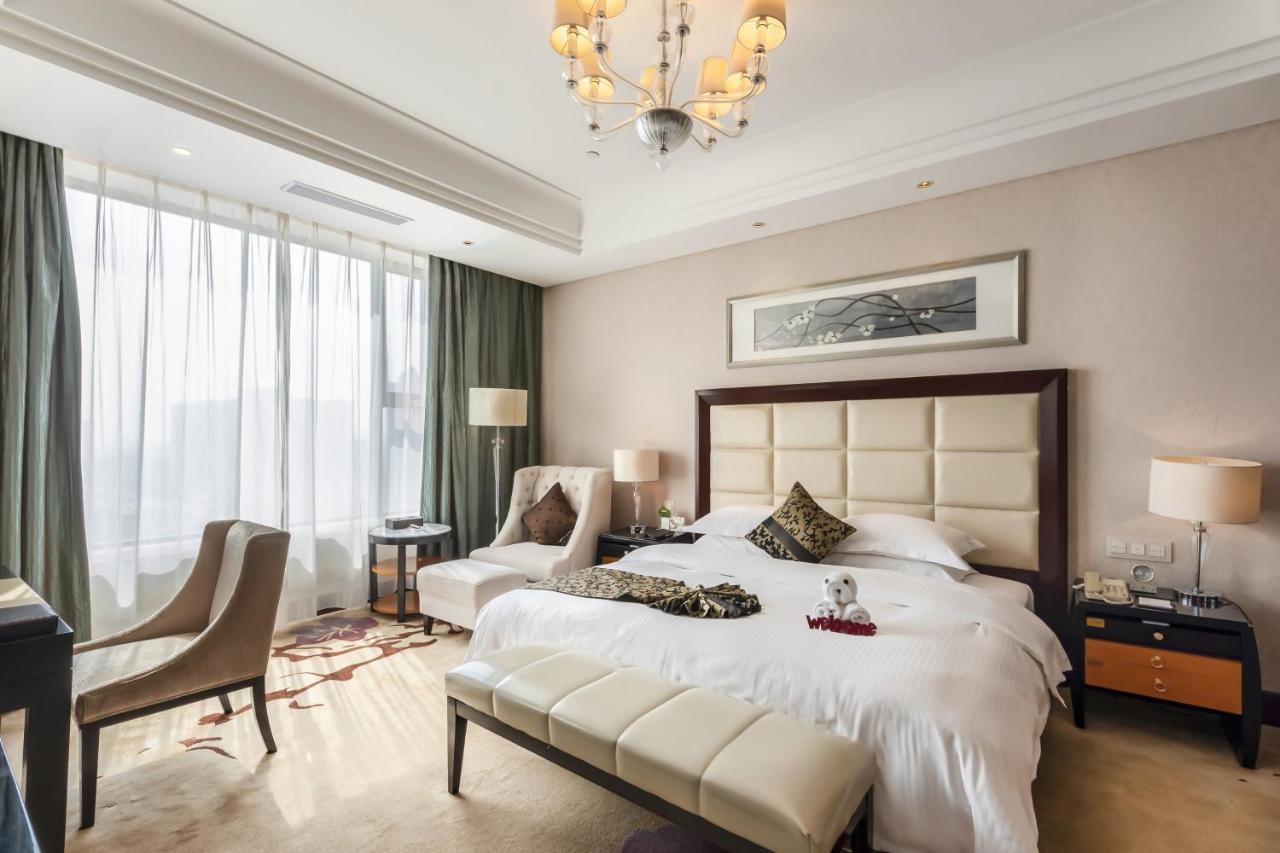 Hotel Wyndham Xinyang Downtown Exteriér fotografie