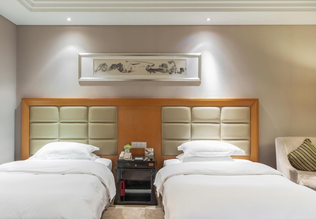 Hotel Wyndham Xinyang Downtown Exteriér fotografie